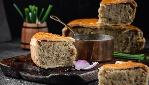 Яворівський пиріг — дріжджовий пиріг з гречкою і картоплею