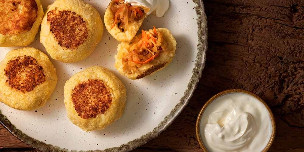 Паланички з кулеші — смажені кукурудзяні коржі з вчорашньої кулеші