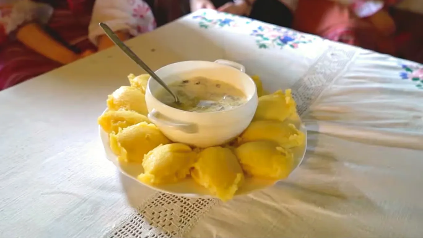 Ріплянка — запечена картопляно-кукурудзяна страва Колочави